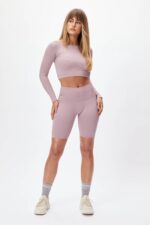 Seamless Ribbed Gym Short in Dusty Pink - Sillvela