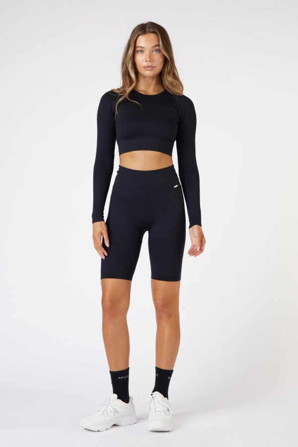 Seamless Ribbed Black Set Long Sleeve Top + Short - Sillvela