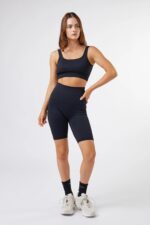 Seamless Ribbed Biker Short in Black - Sillvela