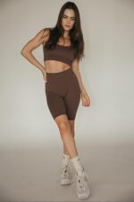 Seamless Ribbed Biker Short in Chocolate - Sillvela