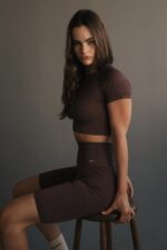 Seamless Ribbed Chocolate Set Crop Top + Short - Sillvela