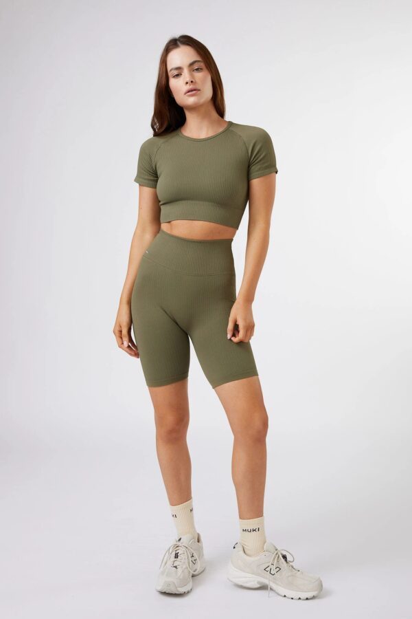 Seamless Ribbed Olive Green Set Crop Top + Short - Sillvela