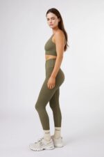 Seamless Ribbed Yoga Set in Olive Green - Sillvela